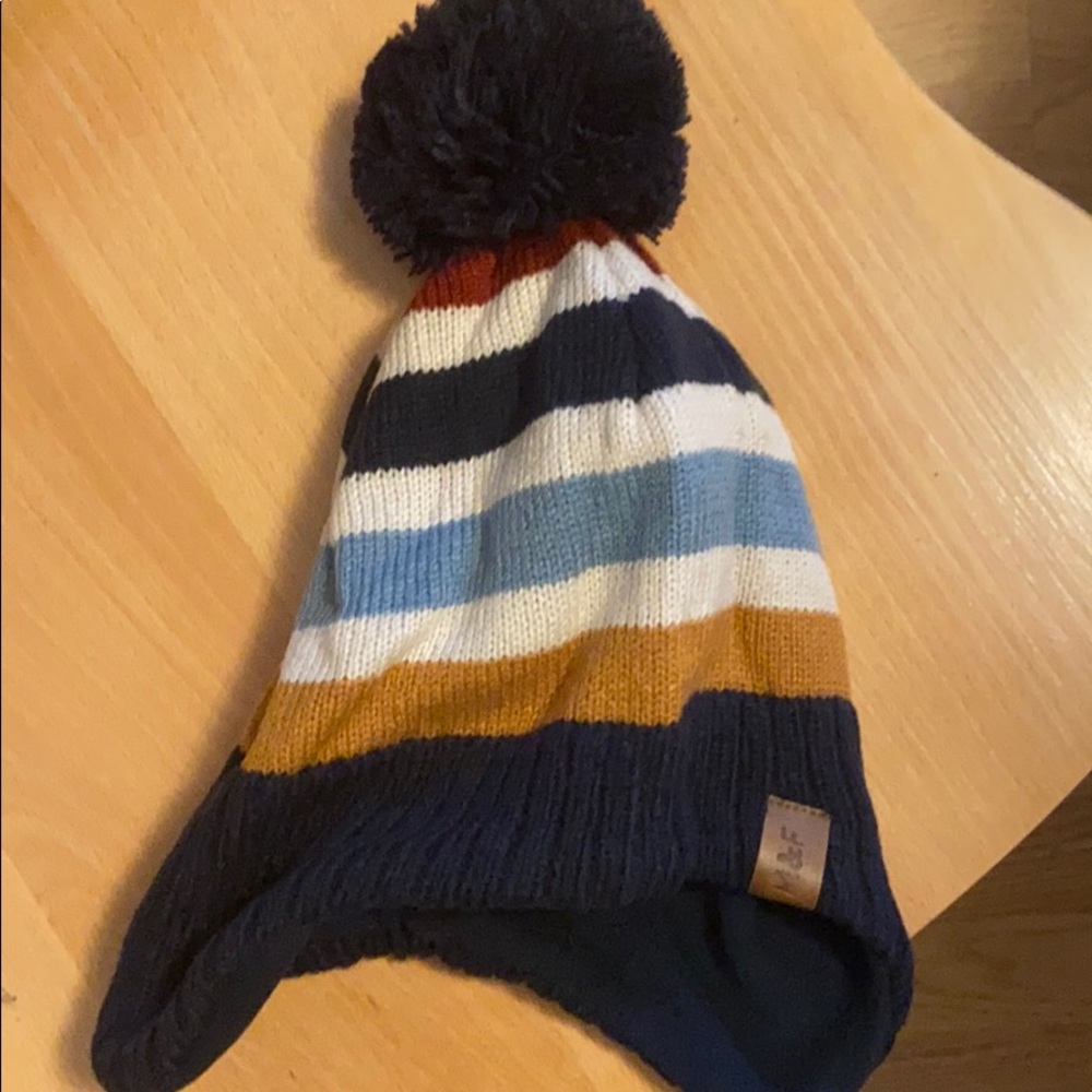 M&F BEANIE - Picture 3 of 3